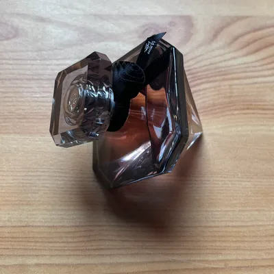 💜 La Nuit Trésor Lancôme 30ml – Neuf jamais utilisé – Parfum intense – Prix négociable 💜